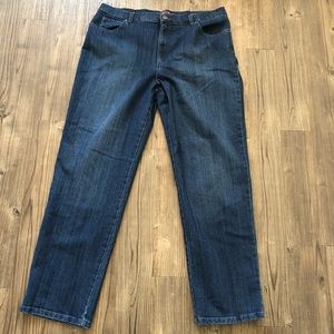 Gloria Vanderbilt Jeans Amanda Jeans Size: 18